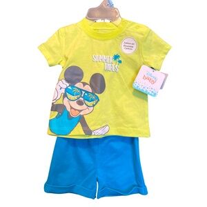 ⭐️NWT Disney Baby 2 Piece Set⭐️